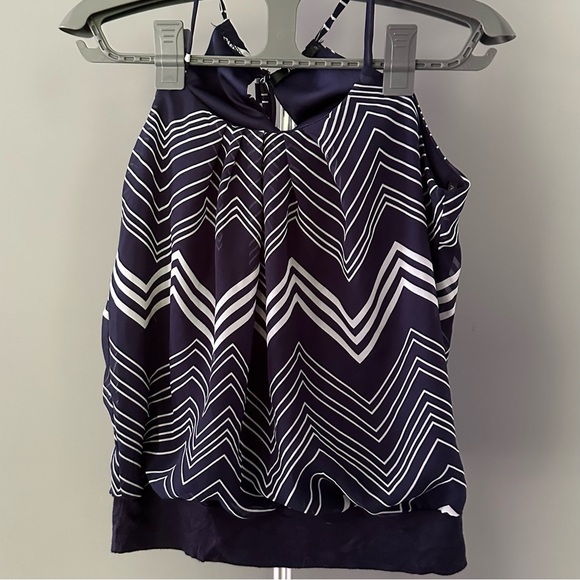 Papaya Sleeveless Top - Picture 1 of 4